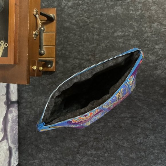 Handmade Quilted Cosmetic Bag - Picture 8 of 8